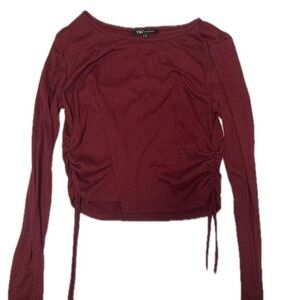 cute plain red long sleeve 🖤